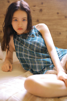 《漂亮的女邻居》三级